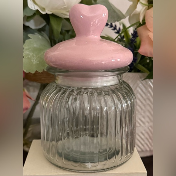 Other - 🆕🪷 LIMITED EDITION PINK HEART DECORATIVE GLASS CANDY & TRINKET JAR. BRAND NEW!